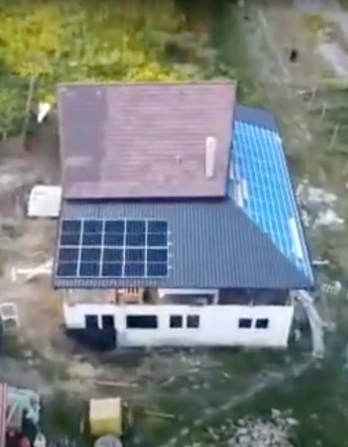 Brvnara Kalimanići solarni paneli na krovu, onGrid. Tip invertera Fronius. Pozicija panela: Na krovu, snaga elektrane: 3,8 kWp.