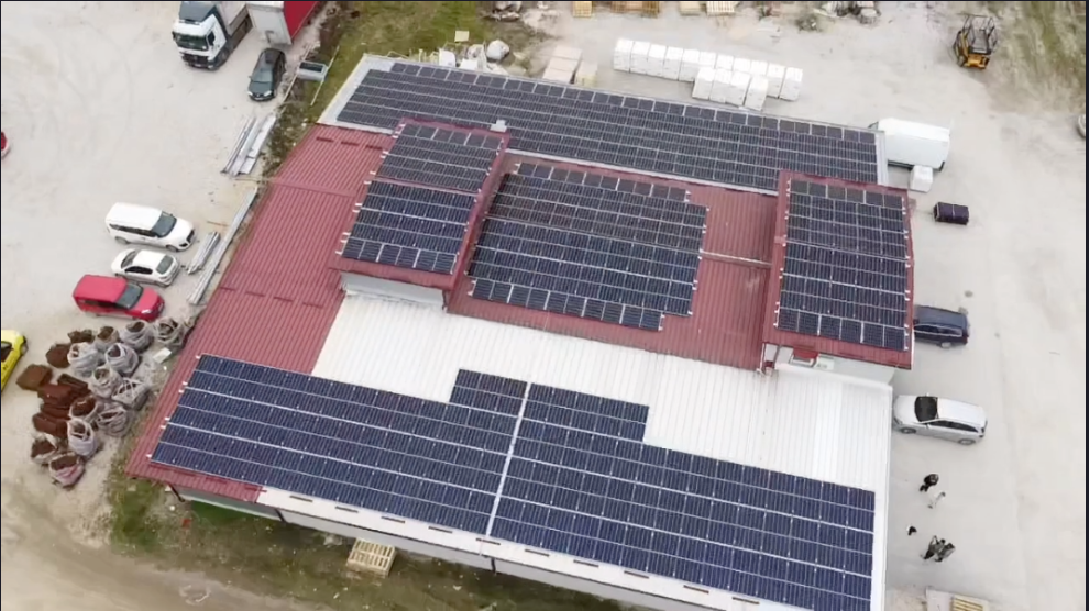 Solarna elektrana na krovu on grid Laki plus Čačak
